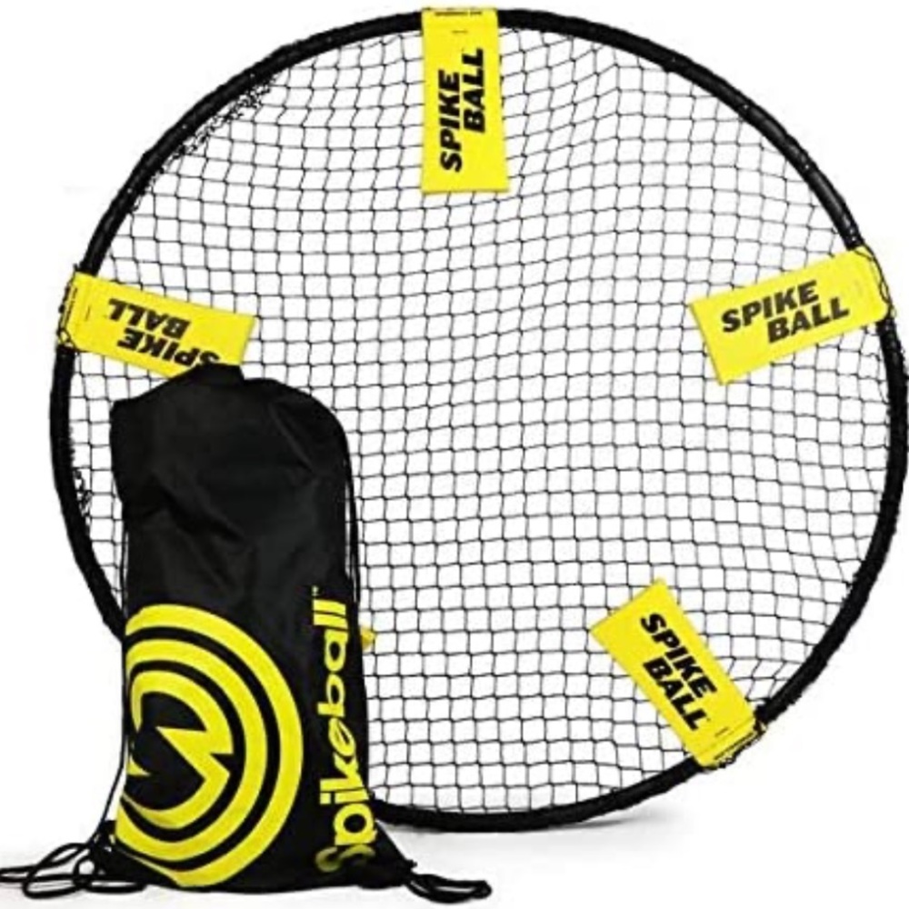 Spikeball outdoor game